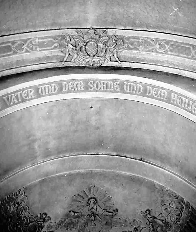 Kirche alt Gewoelbe Inschrift Px
