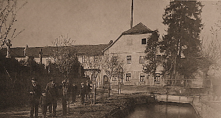 2017_04_03 Knechtsmühle um 1920 mit Kamin