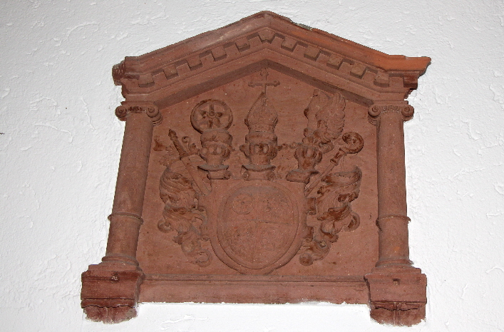 2018_51_1 kurfürstliches Wappen im Rathaus