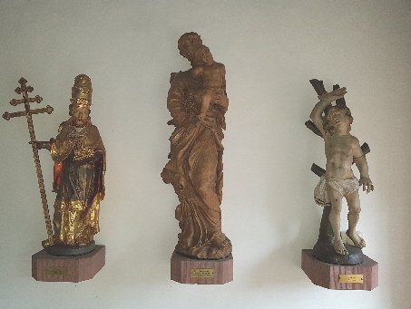 Hl. Urbanus, Muttergottes, Hl. Sebastian