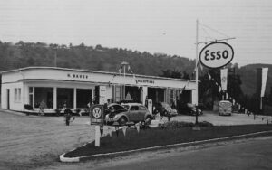 Firma Heinrich Bauer ESSO