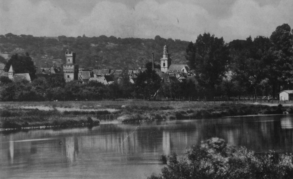 Obernburg vom Main aus mit Badeplatz