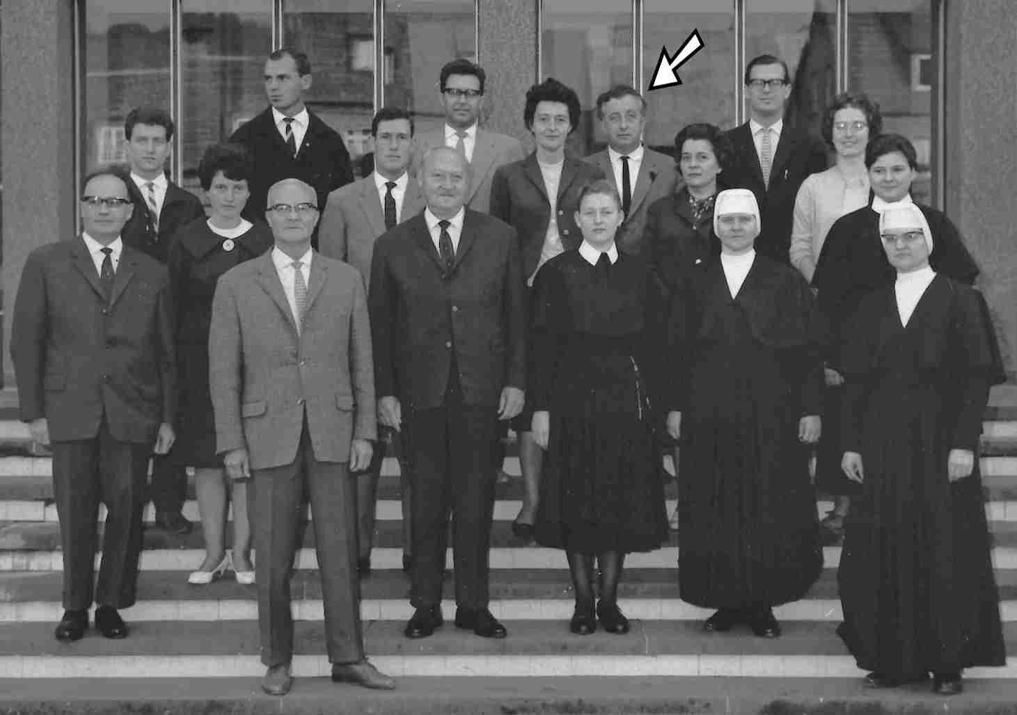 Fridolin Weiler mit Lehrerkollegen